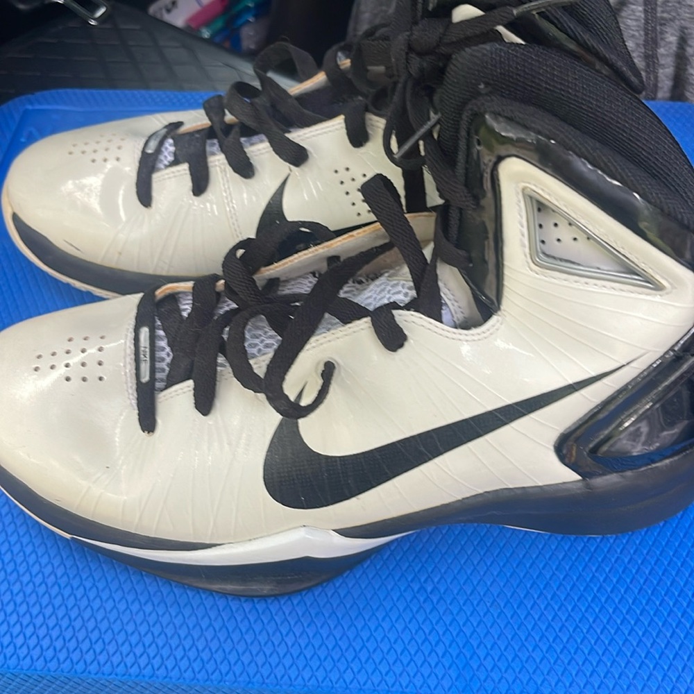 Men’s Basketball Shoes
